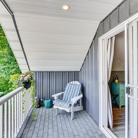 Benton Harbor Apt With Balcony And Shared Fire Pit Ngoại thất bức ảnh